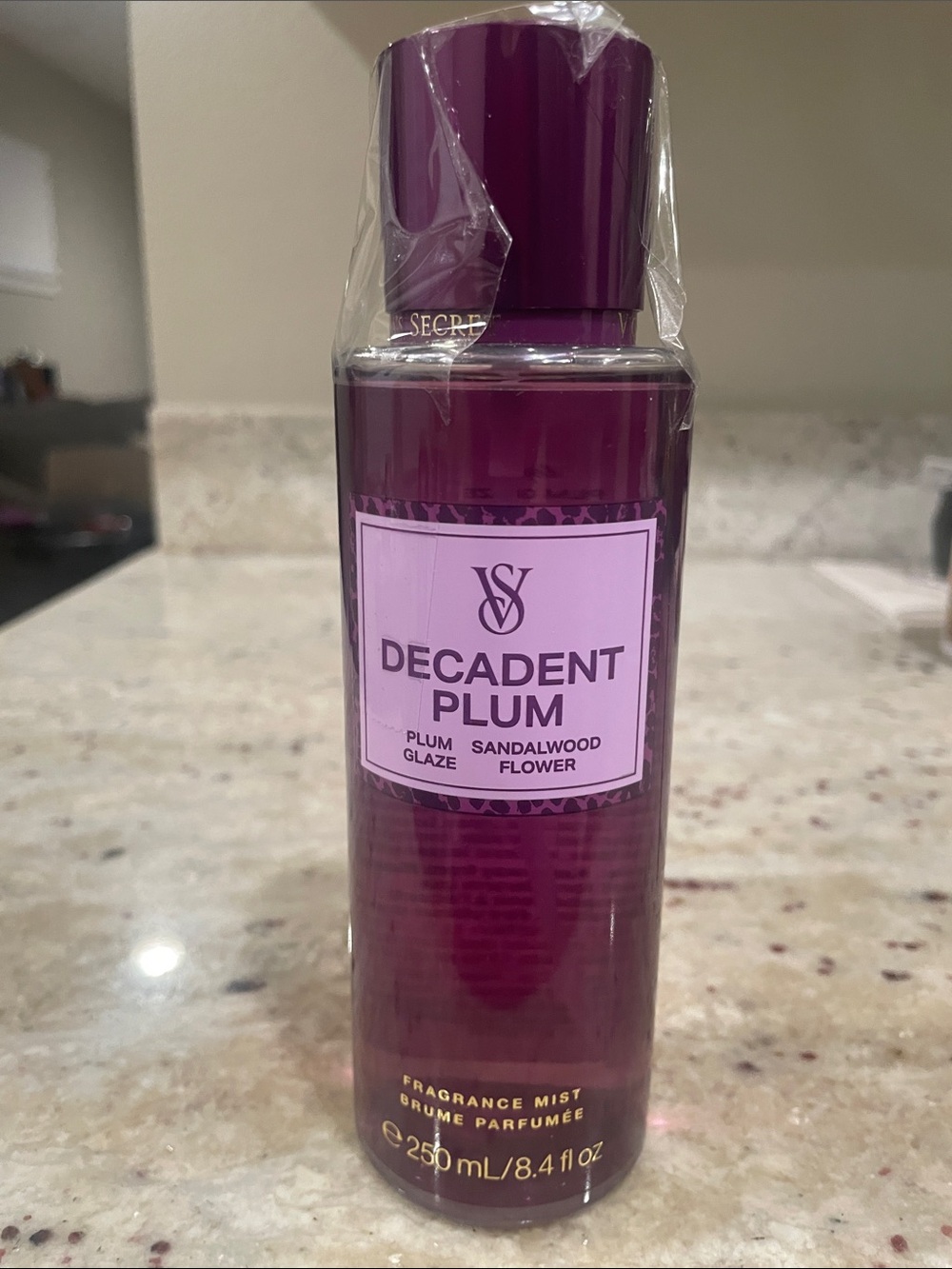 VS Empty Decadent Plum Mist